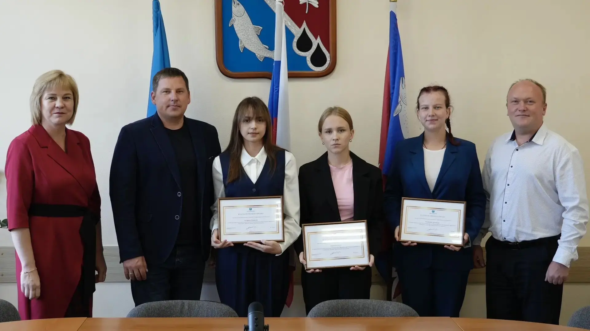 👏🏻 Сегодня вместе с коллегами вручил благодарственные письма девушкам — активисткам Д...