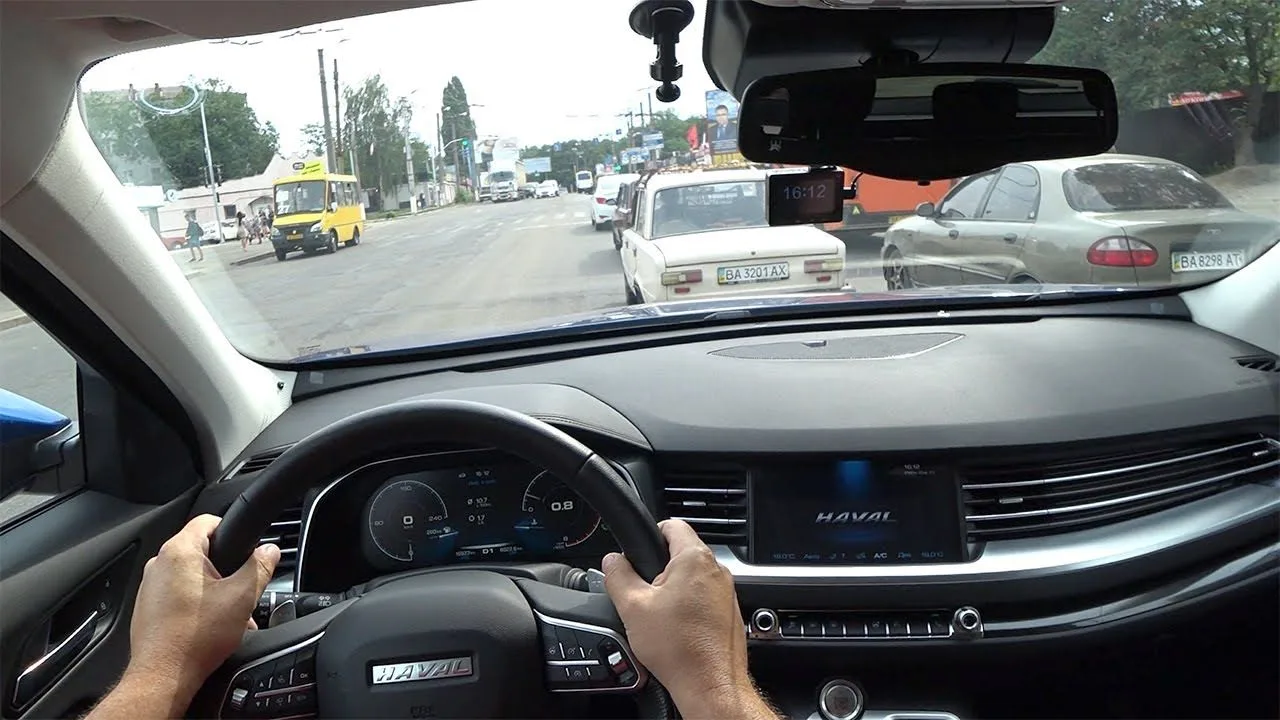 🚗💥 Haval H6: кроссовер, который учит вас не ездить, а терпеть. Пока маркетологи рассказывали сказки 