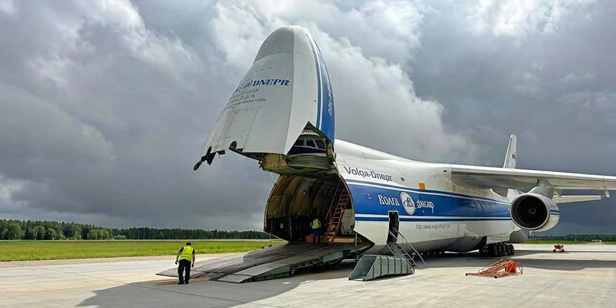 Ан-124-100 авиакомпании «Волга-Днепр» доставил на космодром Восточный разгонный блок «Ф...
