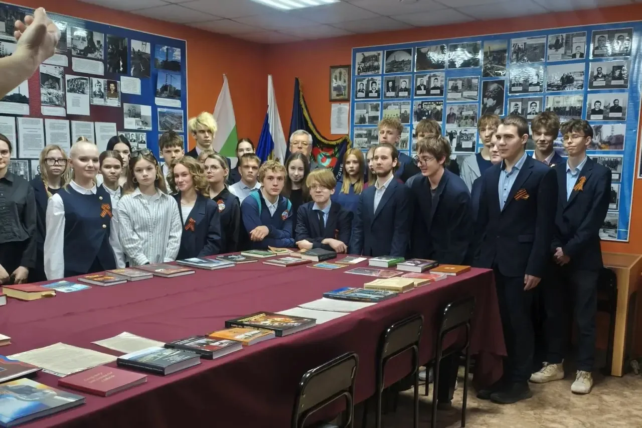 🍃Герои среди нас: десятиклассники почтили память ликвидаторов аварии на ЧАЭС ☢️  📆Сегодня, 28 апреля