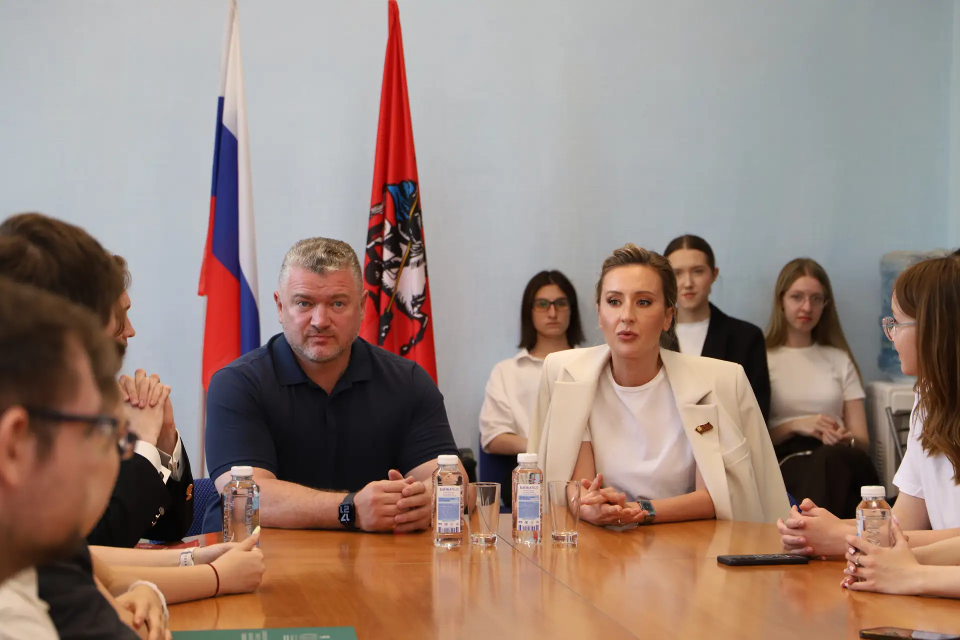 Евгений Андриенко и Дарья Борисова обсудили развитие детей и молодежи в Москве
