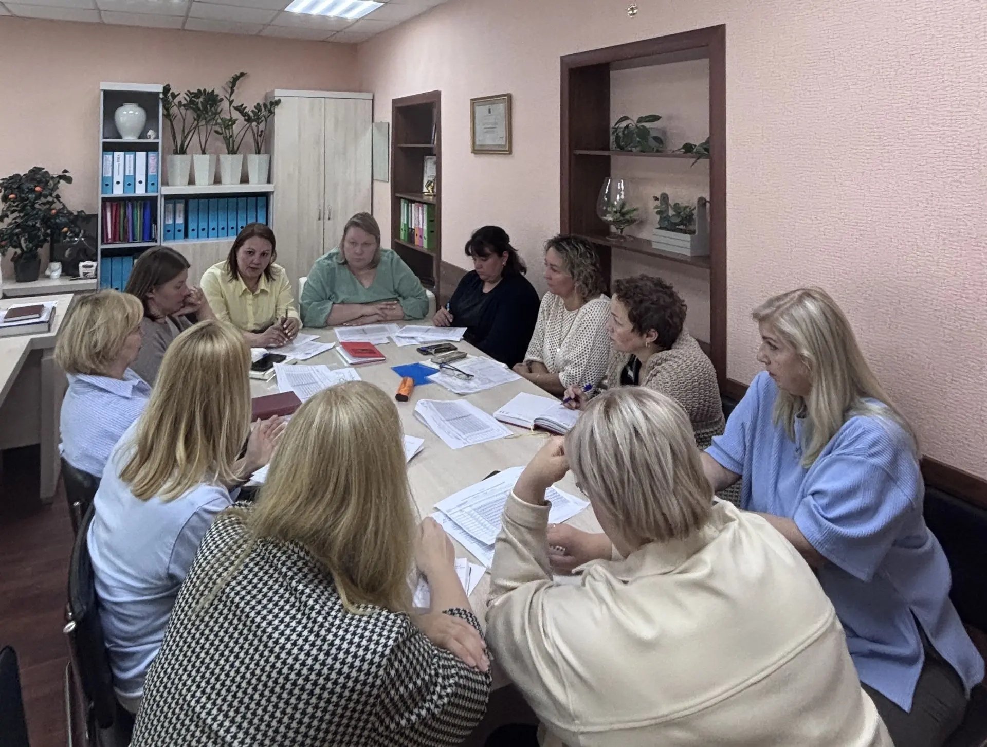 👆Для обсуждения актуальных вопросов и координации деятельности на базе ГБУ ЯО КЦСОН "Я...