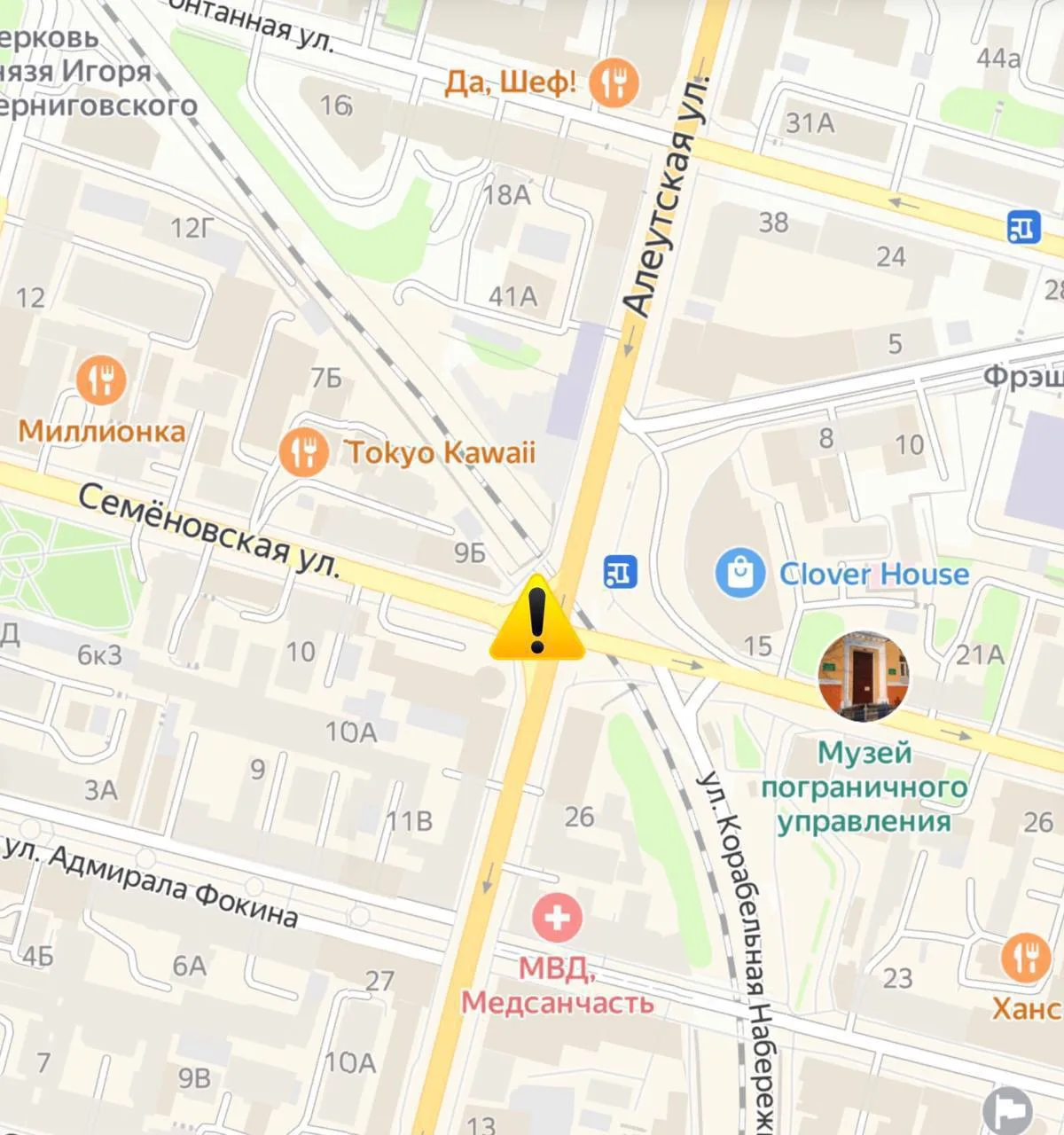 🚦 Временно обесточен светофор на перекрестке ул. Алеутской и Семеновской. Причина отключения выясня