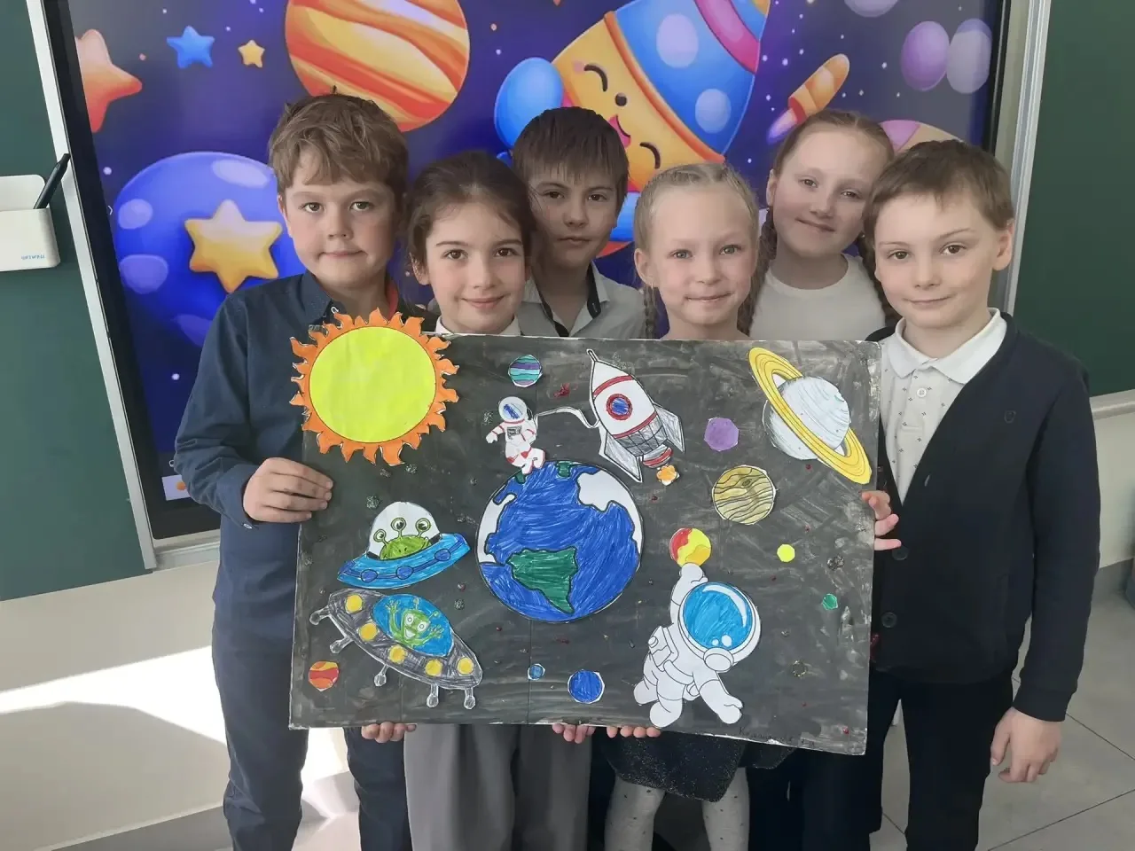 🚀 Неделя космонавтики в Колтушской СОШ: как это было?  В рамках Всероссийской акции Движения Первых 