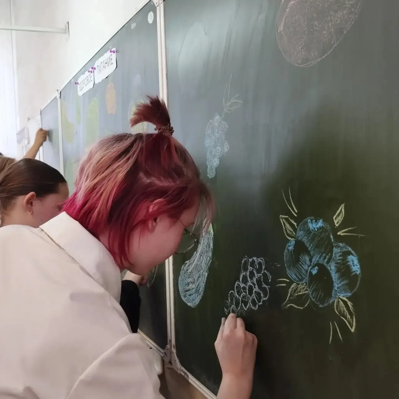 🍏 Неделя здорового питания в нашей школе 🍏   Эта учебная неделя посвящена вопросам правильного и сба