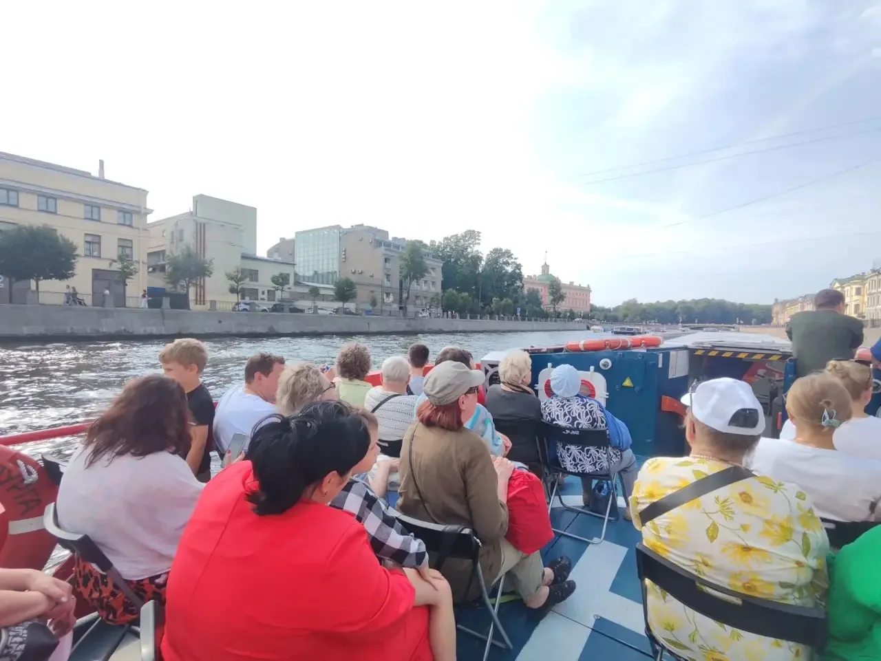 🚤 Сегодня снова были на воде — и снова в отличном настроении!
