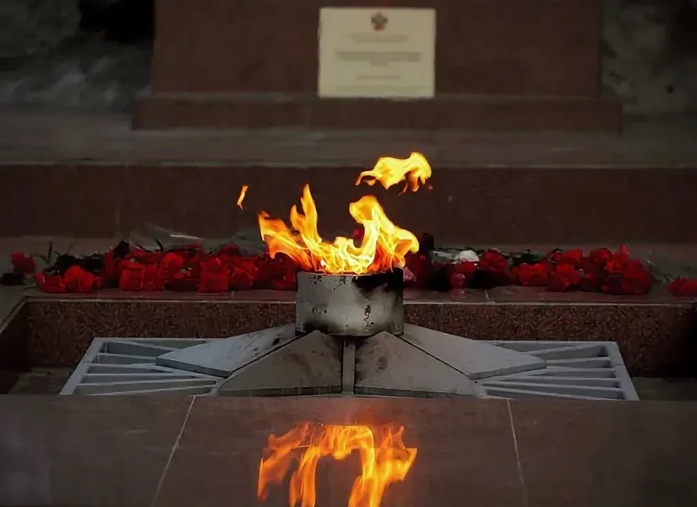 6 мая 2026 года в 16:30 на Площади Славы р.п. Переяславка состоится церемония зажжения Вечного огня 