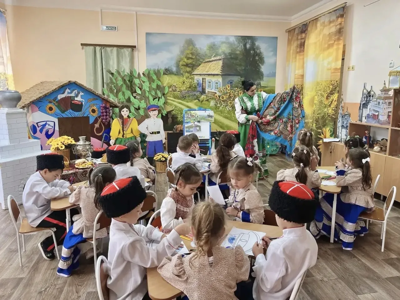 👨‍👩‍👧‍👦 15 мая — Международный день семьи  В преддверии праздника в казачьем детском саду «Малыш» го