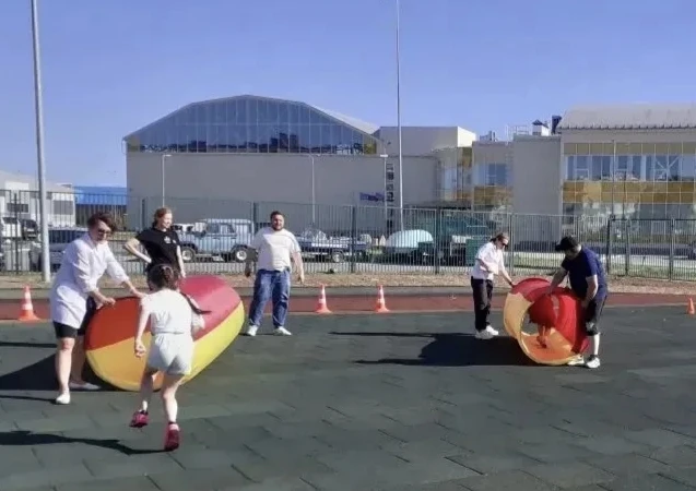 👍Море событий и улыбок в "Бригантине"⛵

🚦 Сегодня в гостях у «Бригантины» побывала «Лаборатория бе