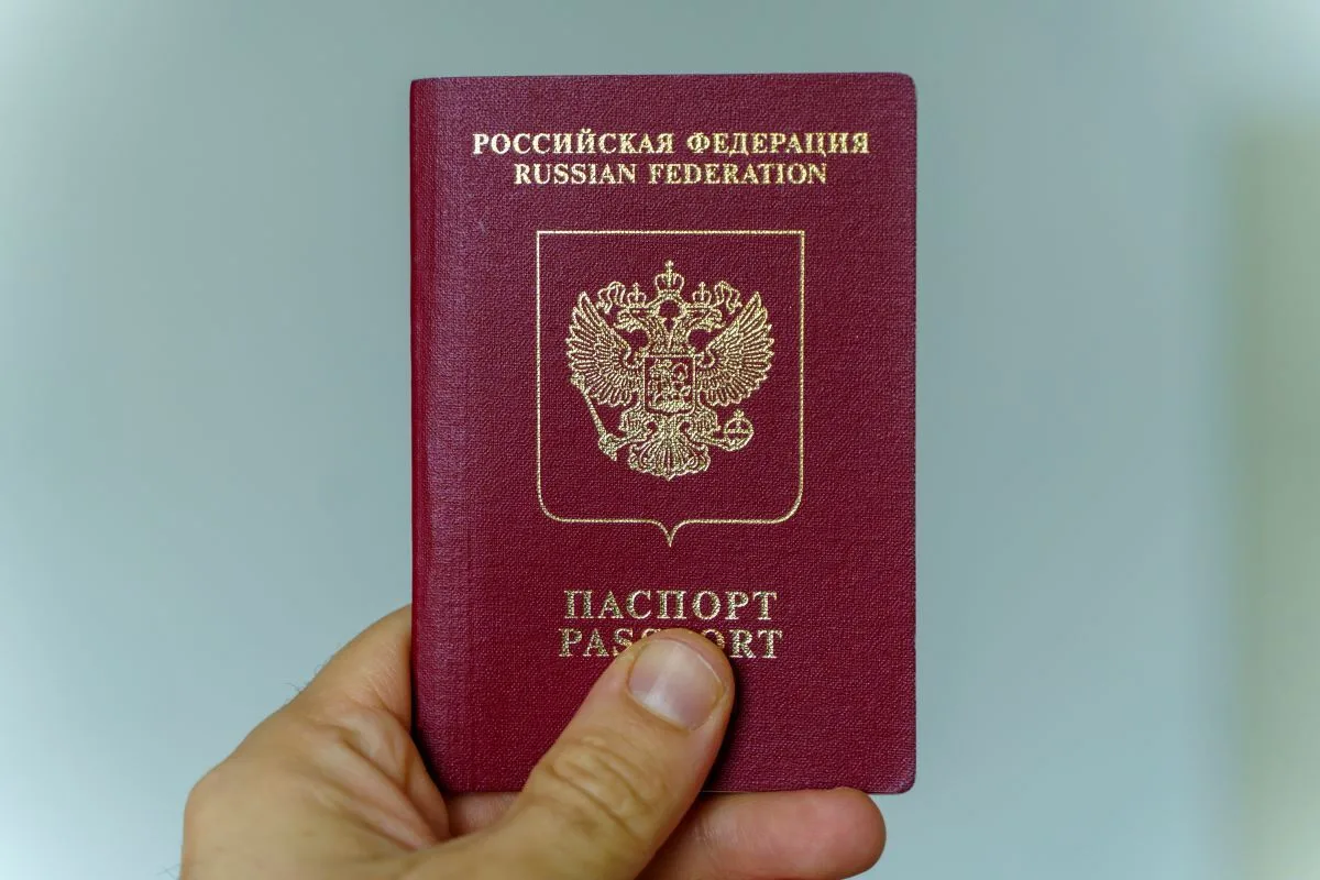 Загранпаспорт после смены фамилии: что важно знать