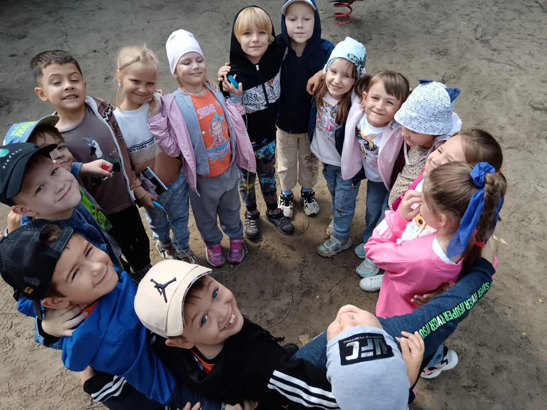 🫂Когда один за всех и все за одного: наш рецепт искренней дружбы🤗✨

На этой неделе в нашем саду — 