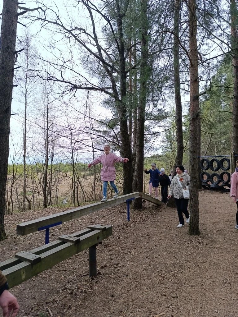 🎗В преддверии великого праздника — Дня Победы — учащиеся 3 «В» класса совместно с классным руководит