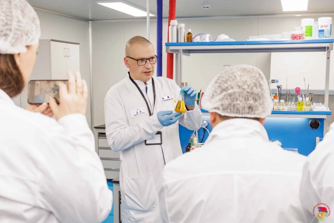 Здоровье детей Усть-Омчуга предложили укрепить спецпродукцией завода «Омега-Си»

Продукцию магаданск