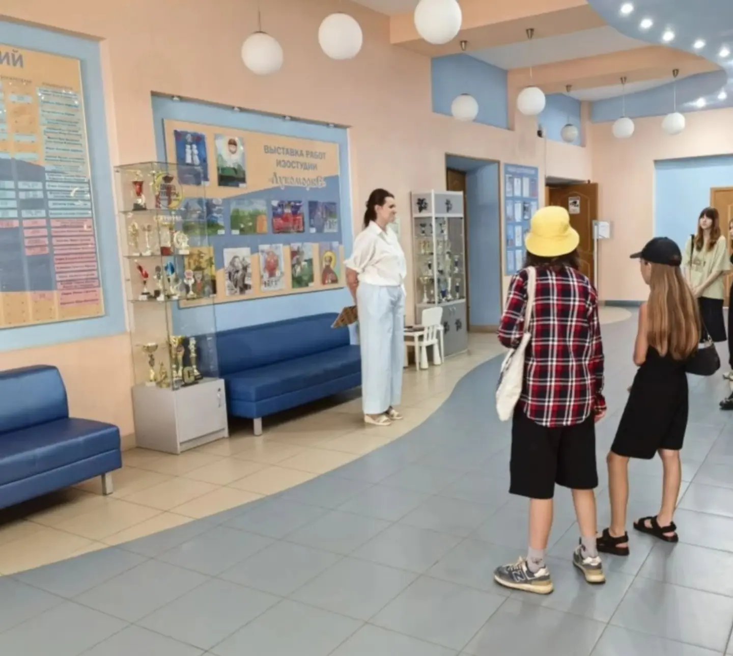 🌞🌍11.06.2026 в МБУ «Дворец культуры посёлка Литвинки» состоялось открытие выставки Ри...