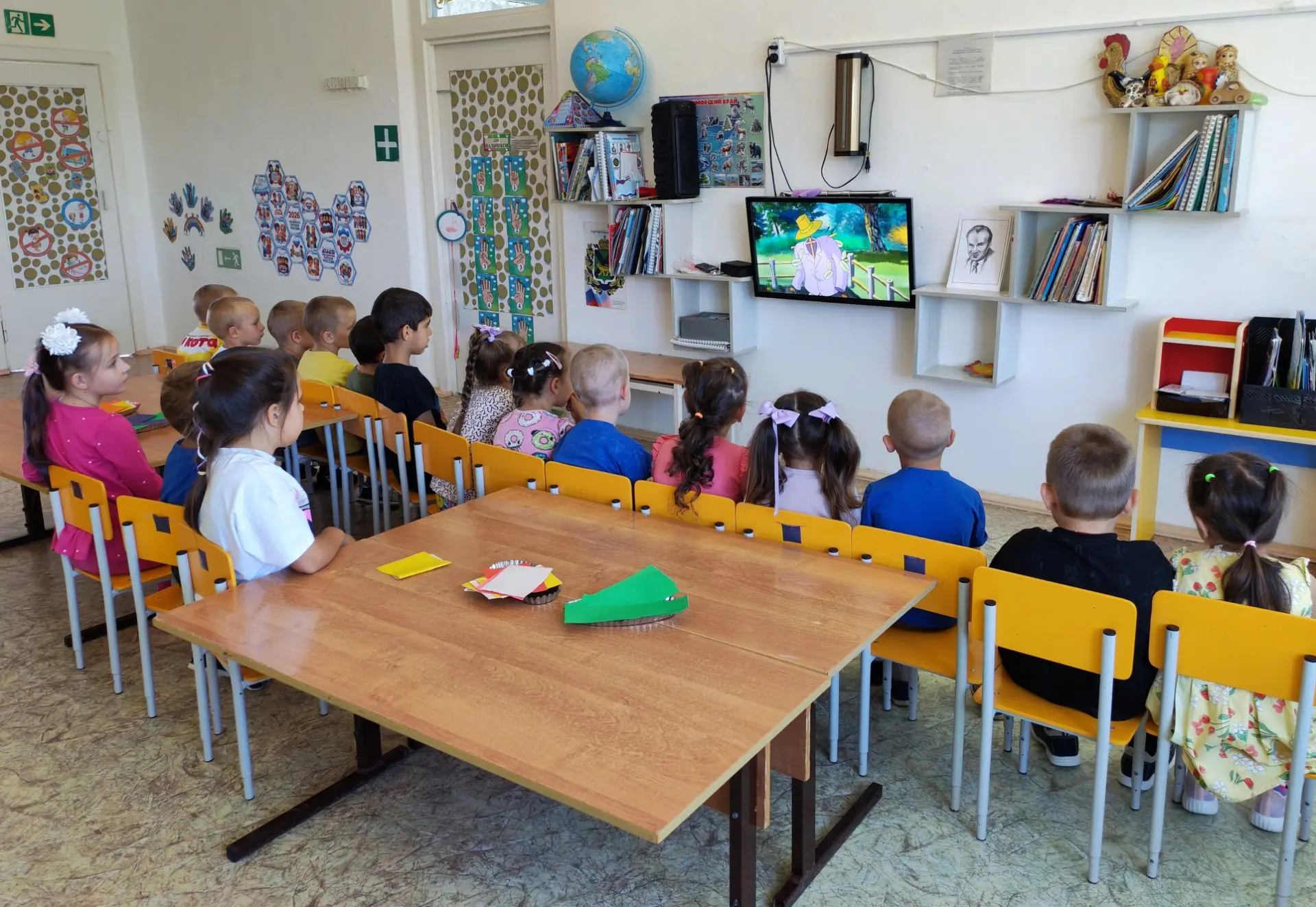 🧒 В группе "Любознайки" прошло увлекательное занятие по ознакомлению с окружающим миро...