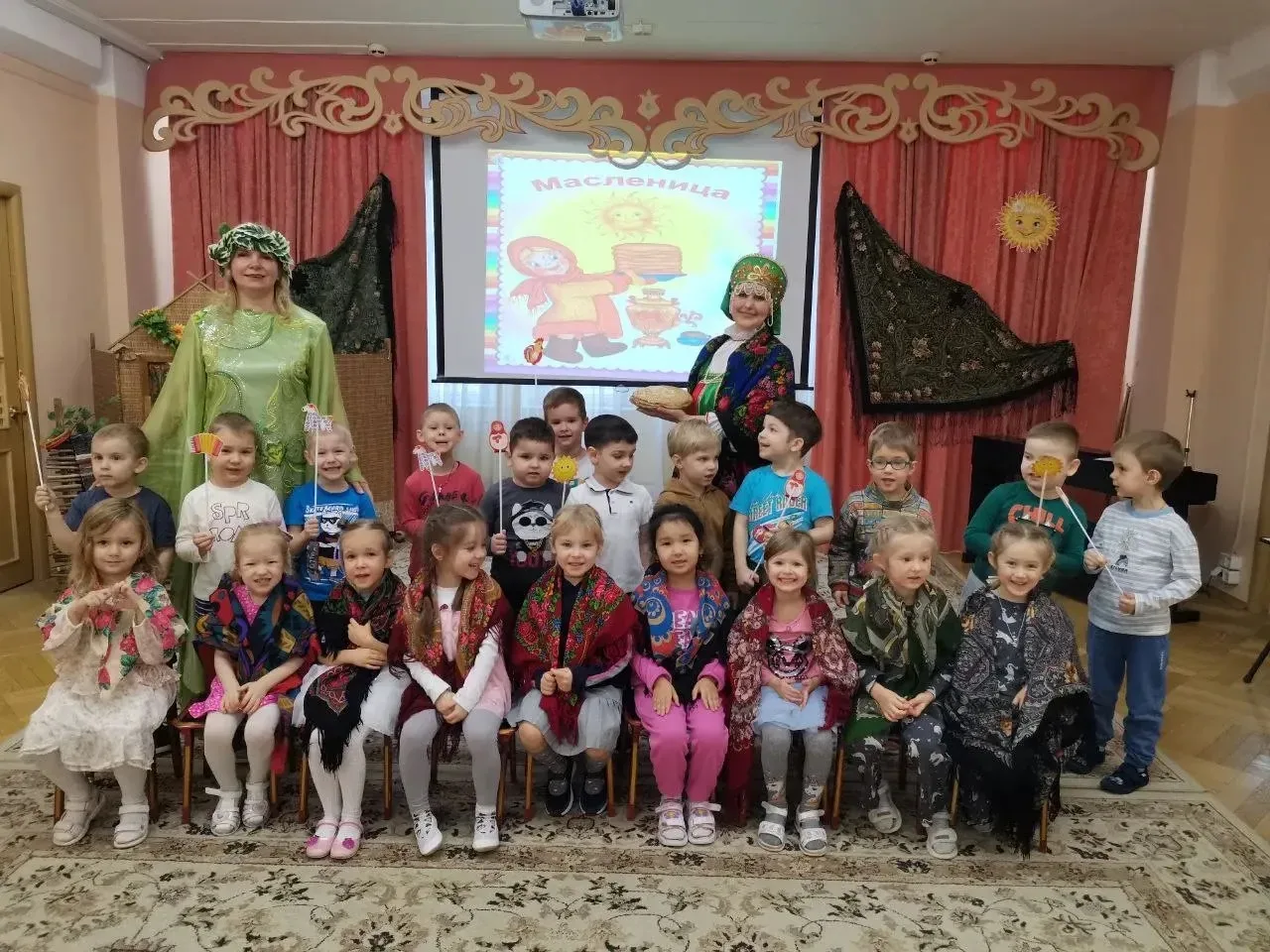🎉ПРАЗДНИК  У ДОШКОЛЯТ🎉  ☀️Дошколята нашей #ШколаТропарево очень любят праздники, а масленица- самое 