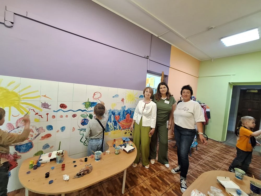 А к нам в детский сад гости приехали!
Со всей страны!

Посмотреть на наш Час Свободы, как мы каждый 