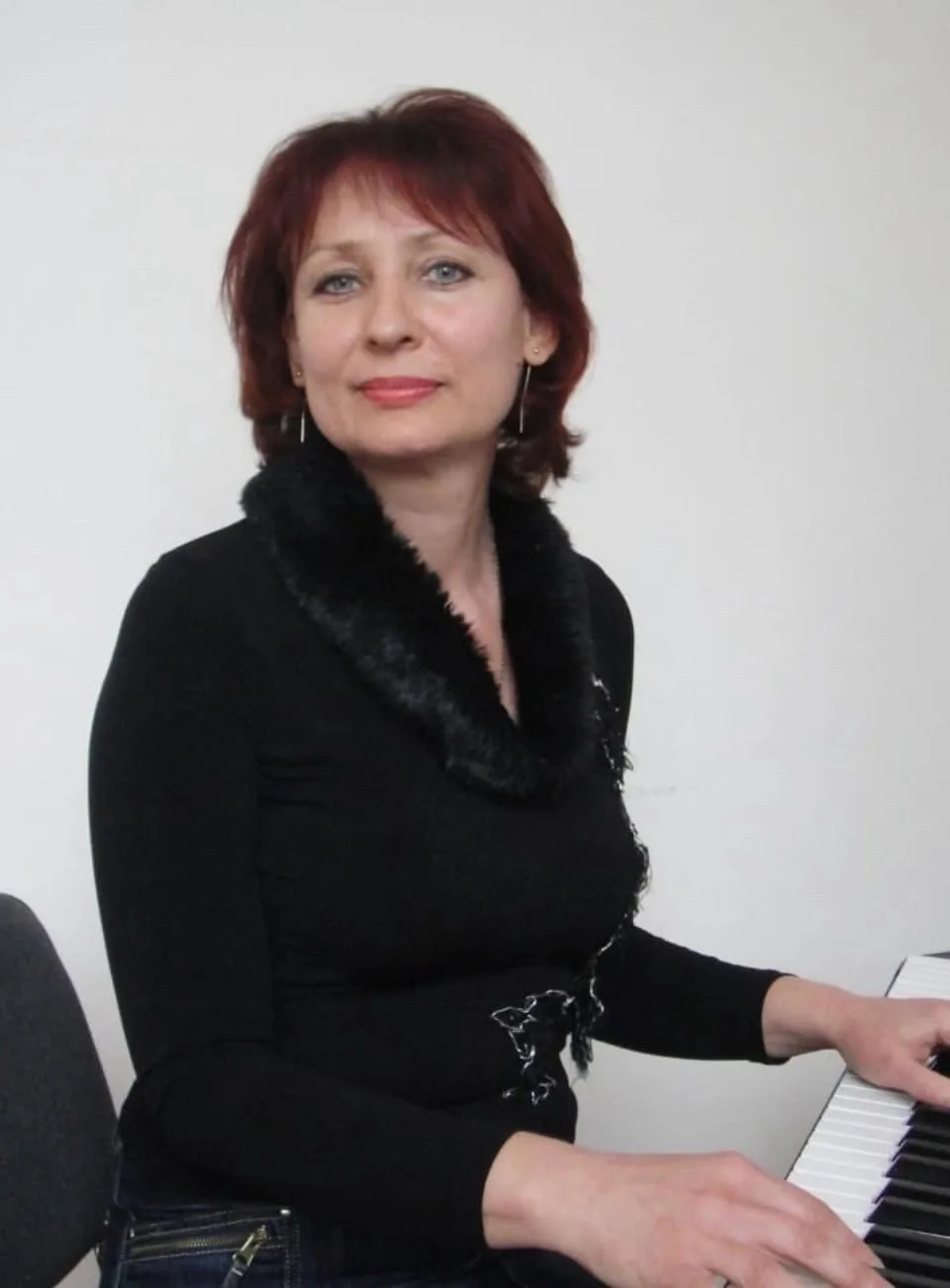 🎁Сегодня свой День рождения отмечает Царёва Лариса Николаевна, преподаватель по классу фортепиано, 