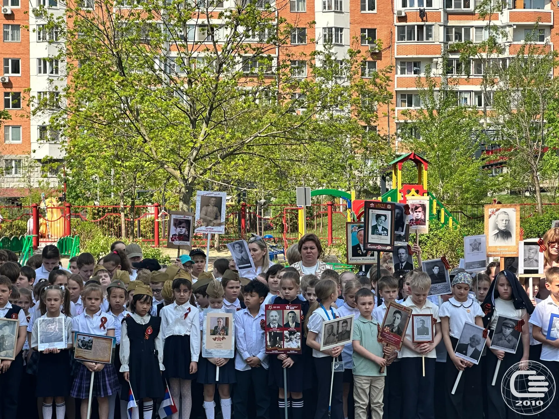 🚩 7 мая в школьном подразделении «Новороссийский» состоялась линейка, посвящённая Дню Победы, и шест