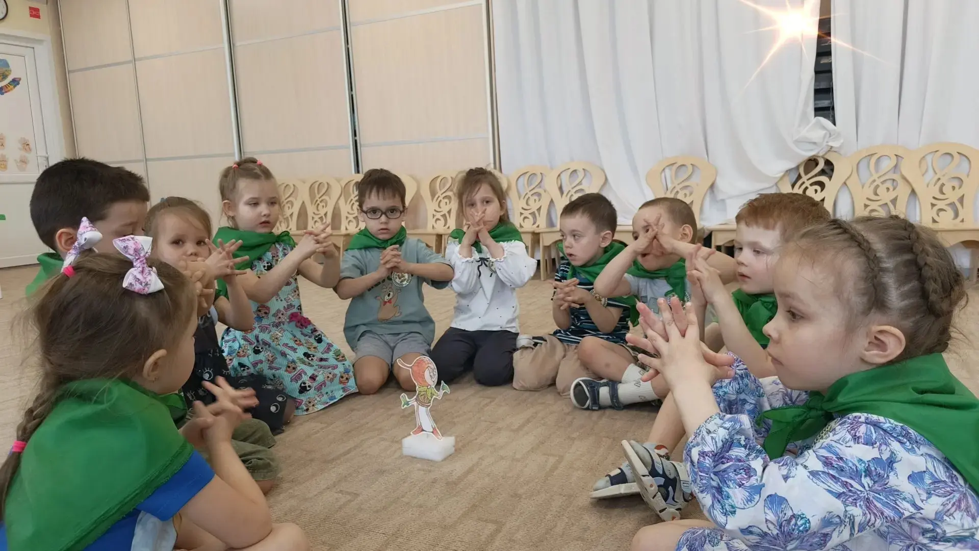 🌲Сегодня ребята , которые занимаются по дополнительной образовательной программе "Умка", стали наст