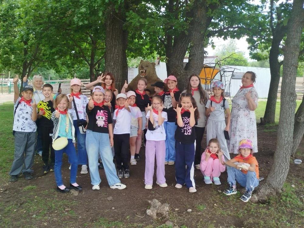 🌿 В гостях у природы: наш школьный лагерь на экоферме! 🐮🌾