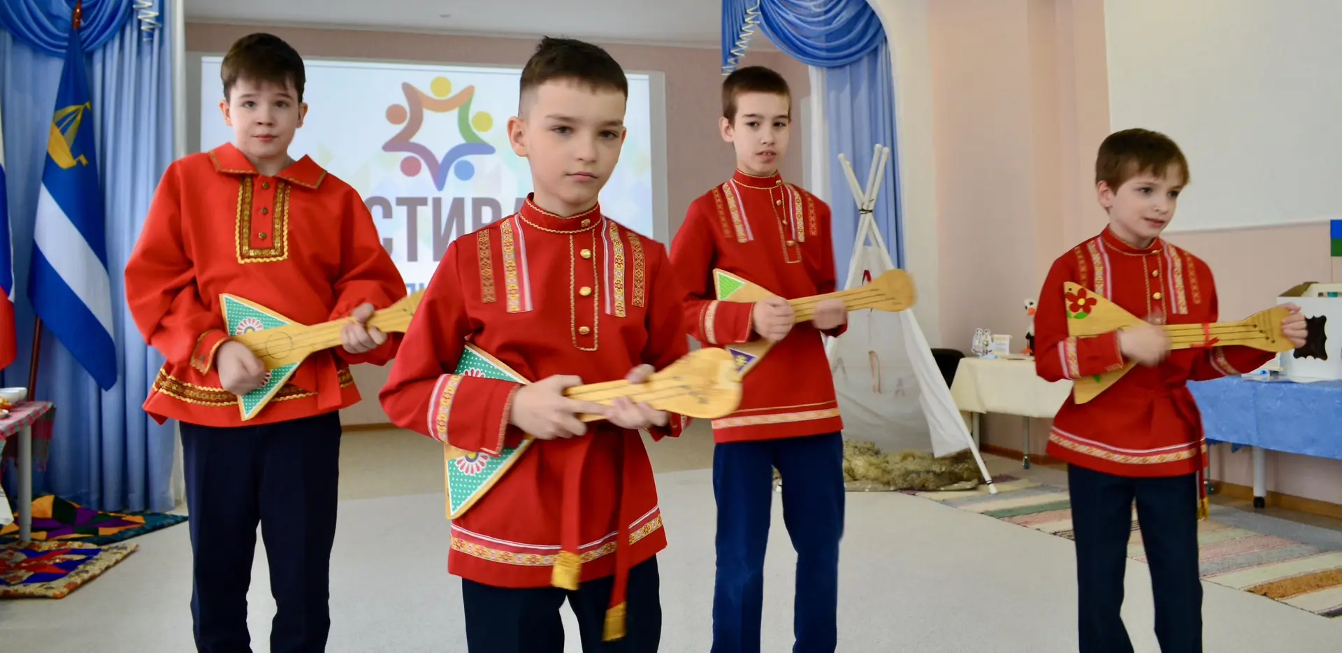 ФЕСТИВАЛЬ НАЦИОНАЛЬНЫХ КУЛЬТУР🇷🇺

Этот год был по-настоящему насыщенным на важные и запоминающиеся