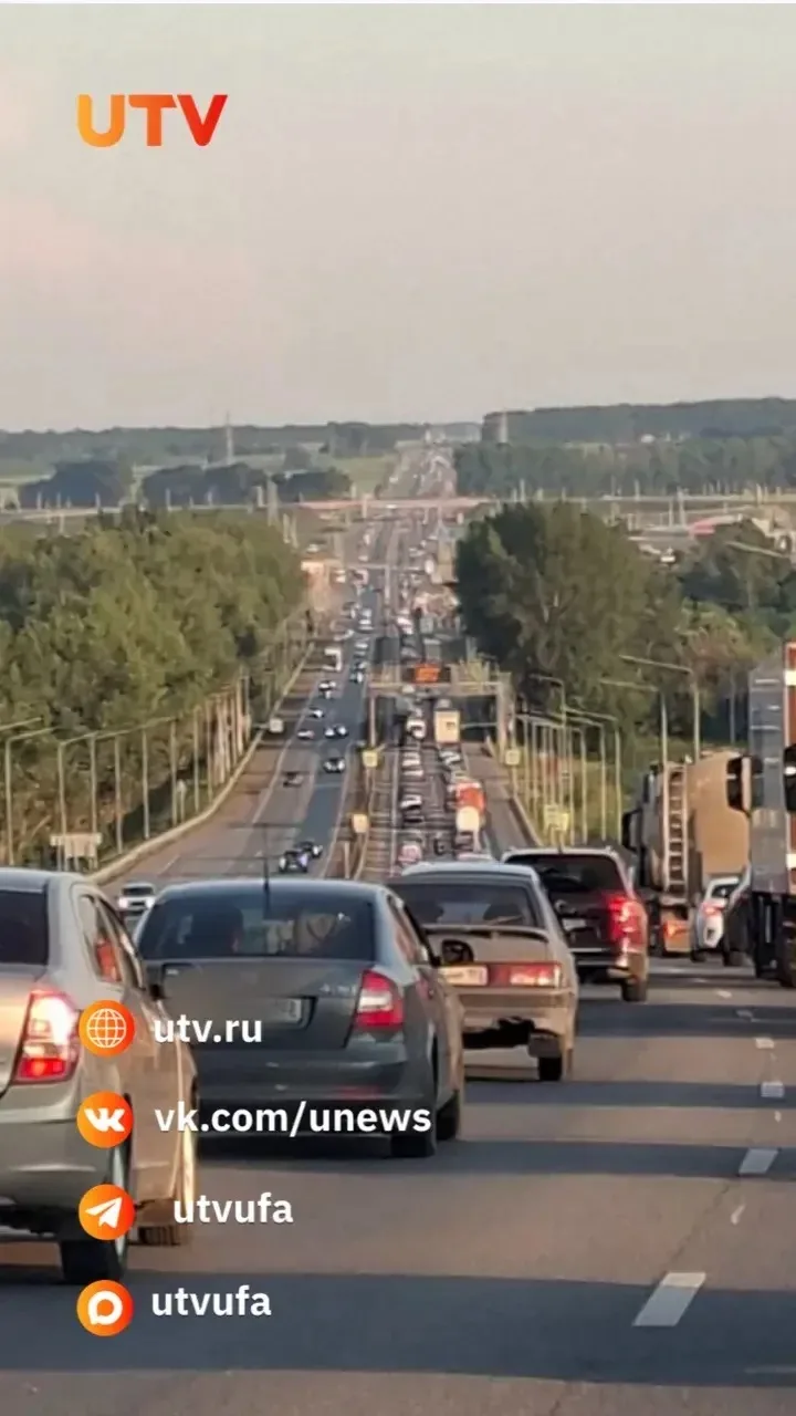 🚘 «Все стоят»: очевидцы сообщают об образовавшейся огромный пробке от аэропорта Уфы до...