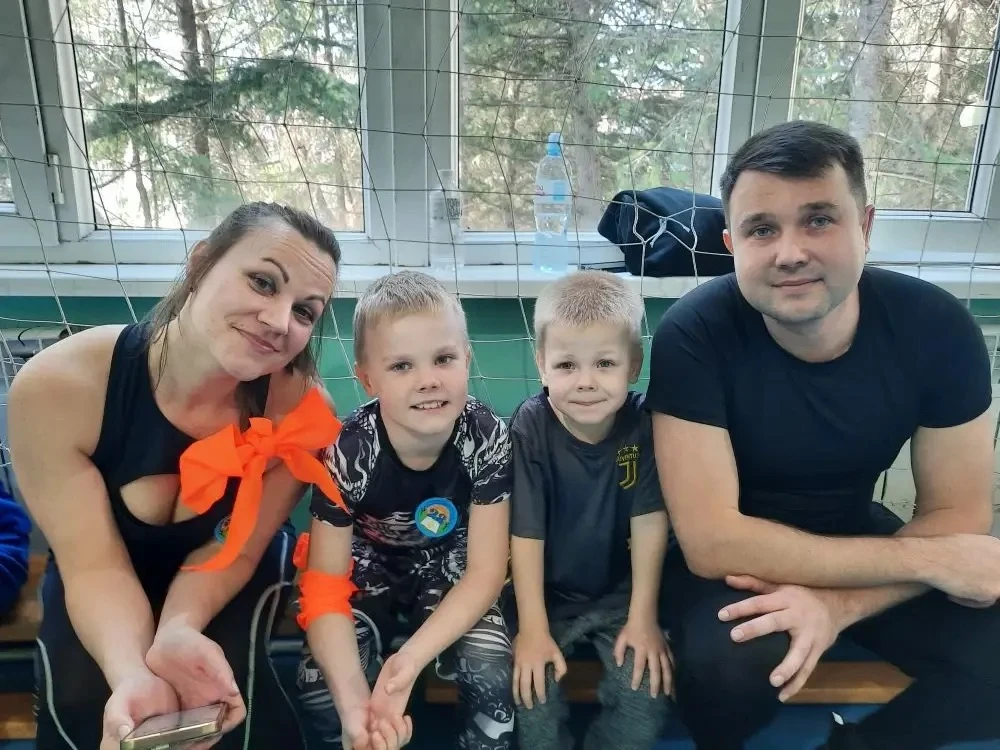 14 марта в СОШ 26 прошли районные соревнования "СПОРТИВНАЯ СЕМЬЯ", посвященное Году единства народов