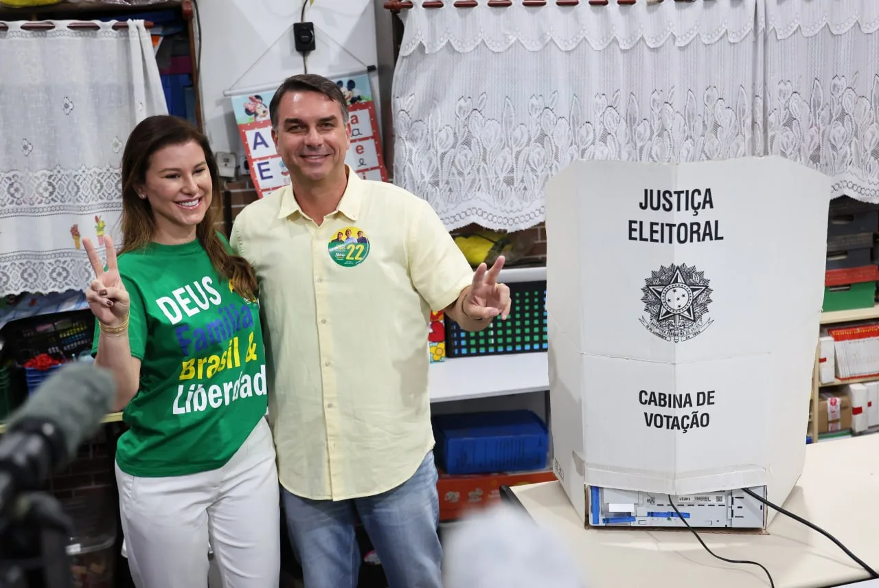 🗳️🇧🇷Болсонару лидирует на выборах в Бразилии, но будет второй тур