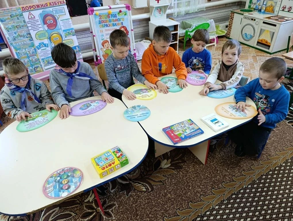 «Нужно правила движения выполнять без возражения»
В группе «Солнышки» недавно состоялось важное и по