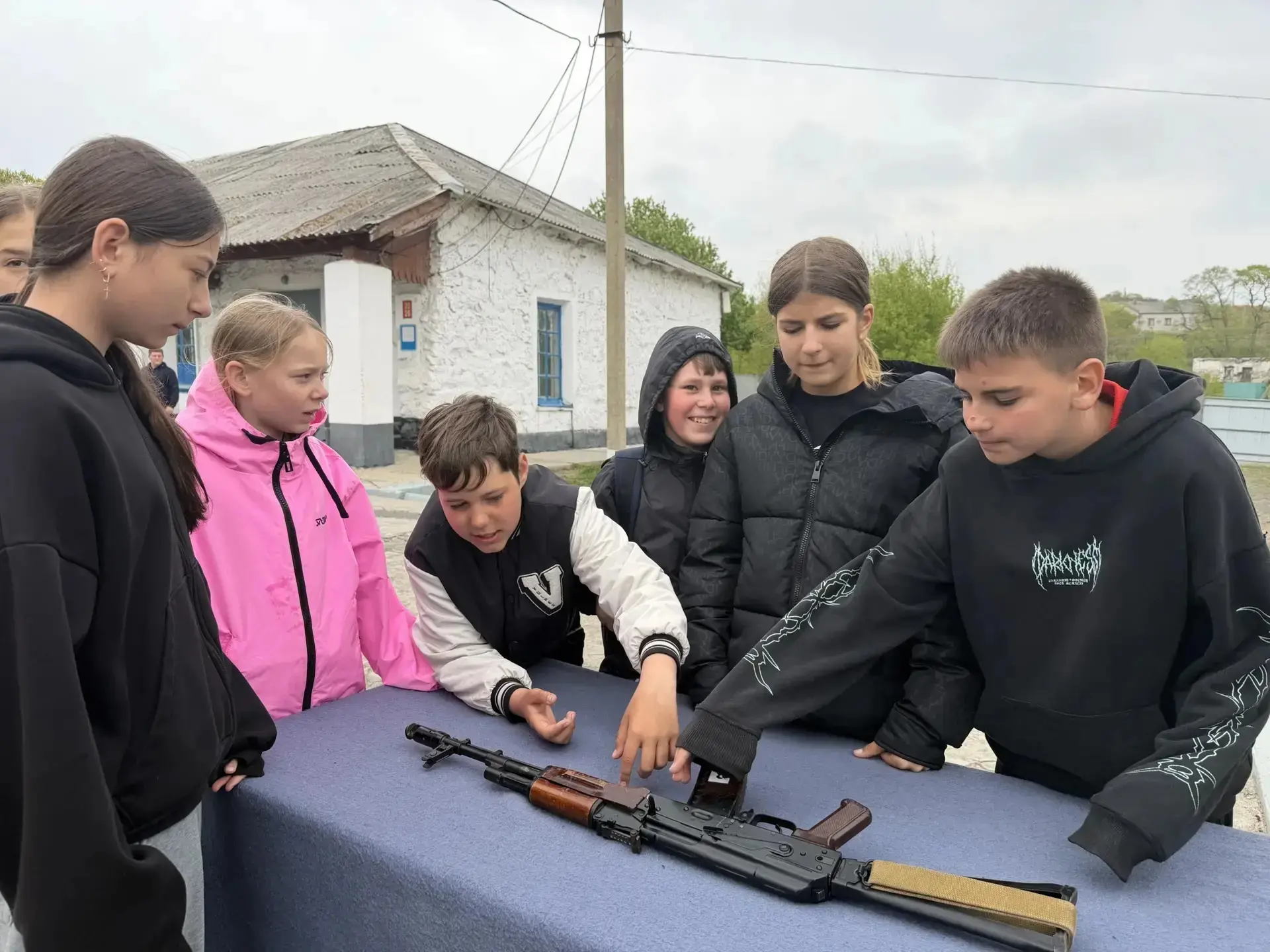 Уважаемые хасанцы!   Совсем скоро команда  "Тонус" средней школы поселка Зарубино отправится  на рег