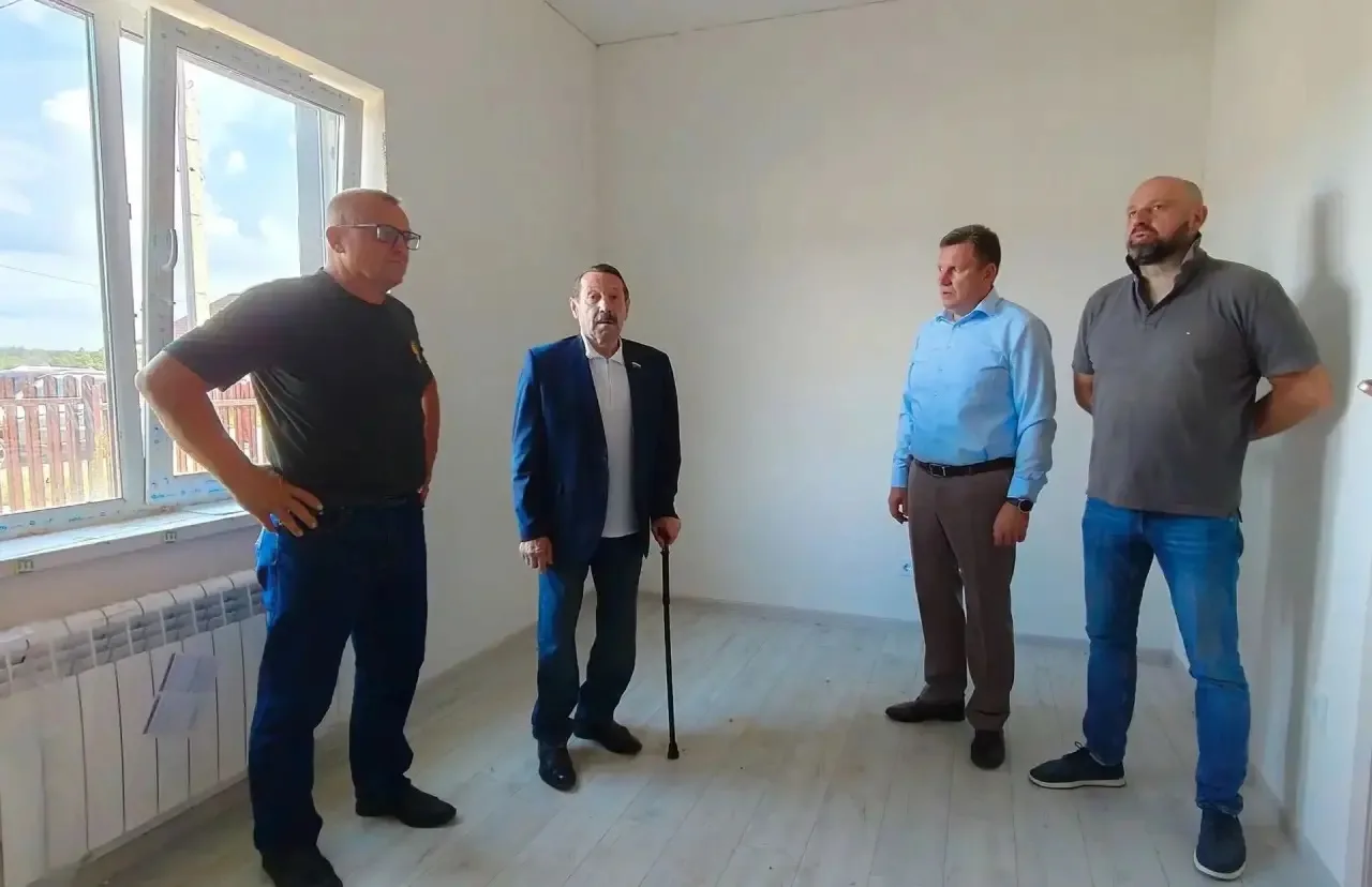 За каждым строящимся домом здесь уже закреплен конкретный специалист сельского хозяйства.