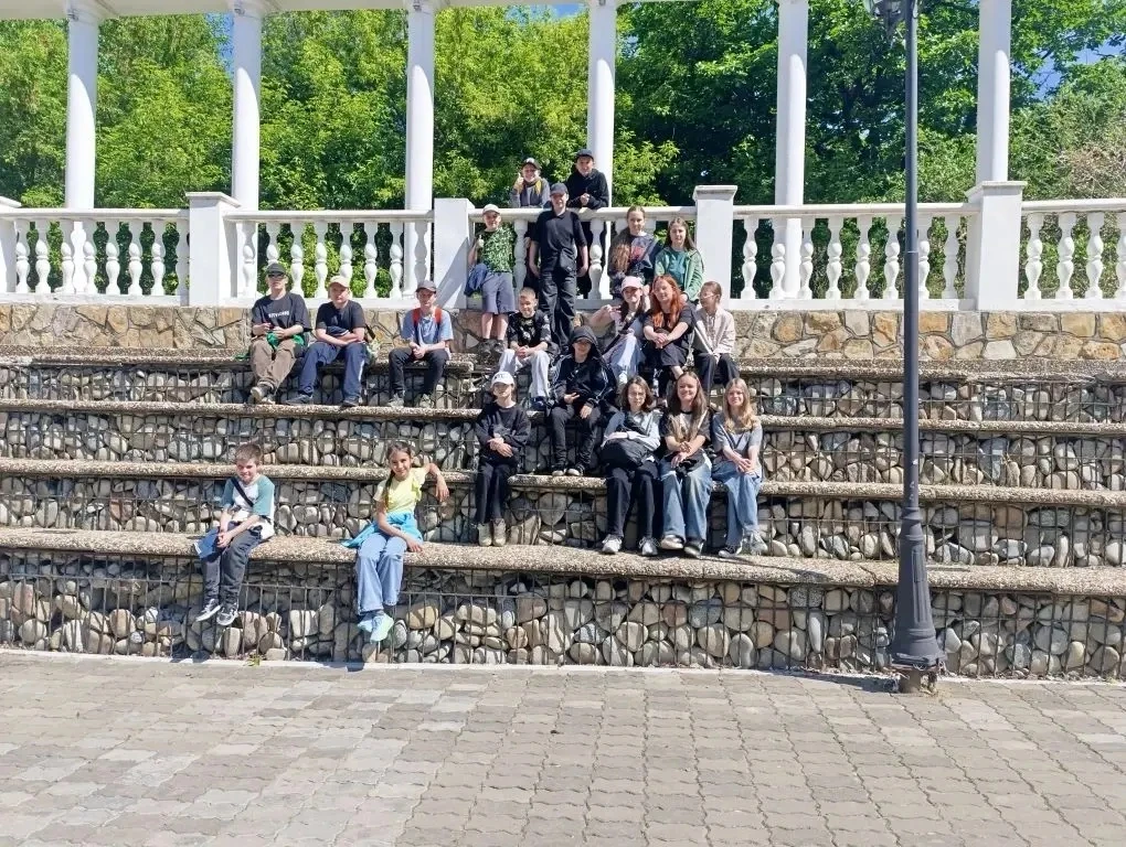 Два профильных отряда- "Эрудиты" и "Волонтёры" были в волшебном месте живой природы. Это парк "Север