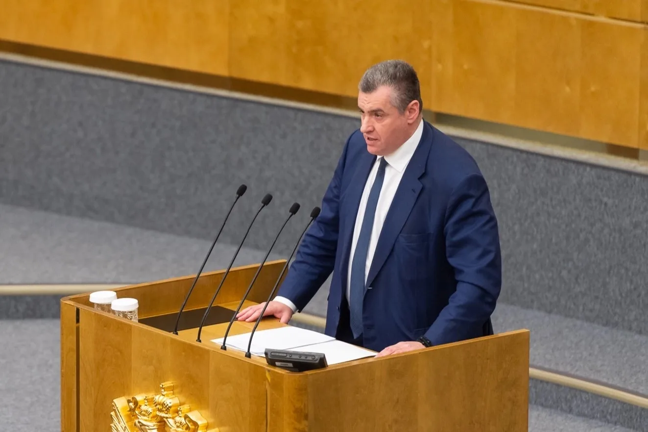 Лидер ЛДПР Леонид Слуцкий выступил с инициативами, направленными на защиту прав автомобилистов и сни