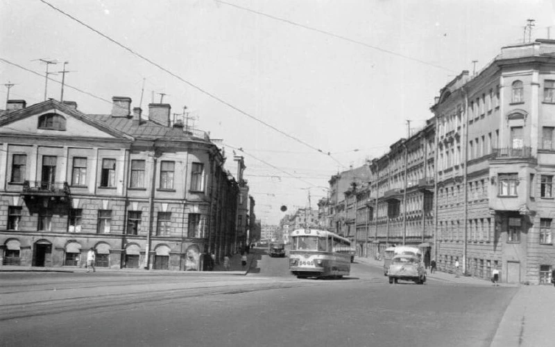 🛣 Лермонтовский проспект: три улицы отправили в одну биографию