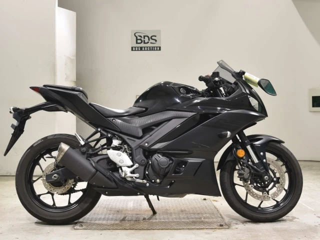 YAMAHA YZF-R3 2023 год Поздравляем Айнура из г. Казань с покупкой!   Характеристики:  - объем 320 см