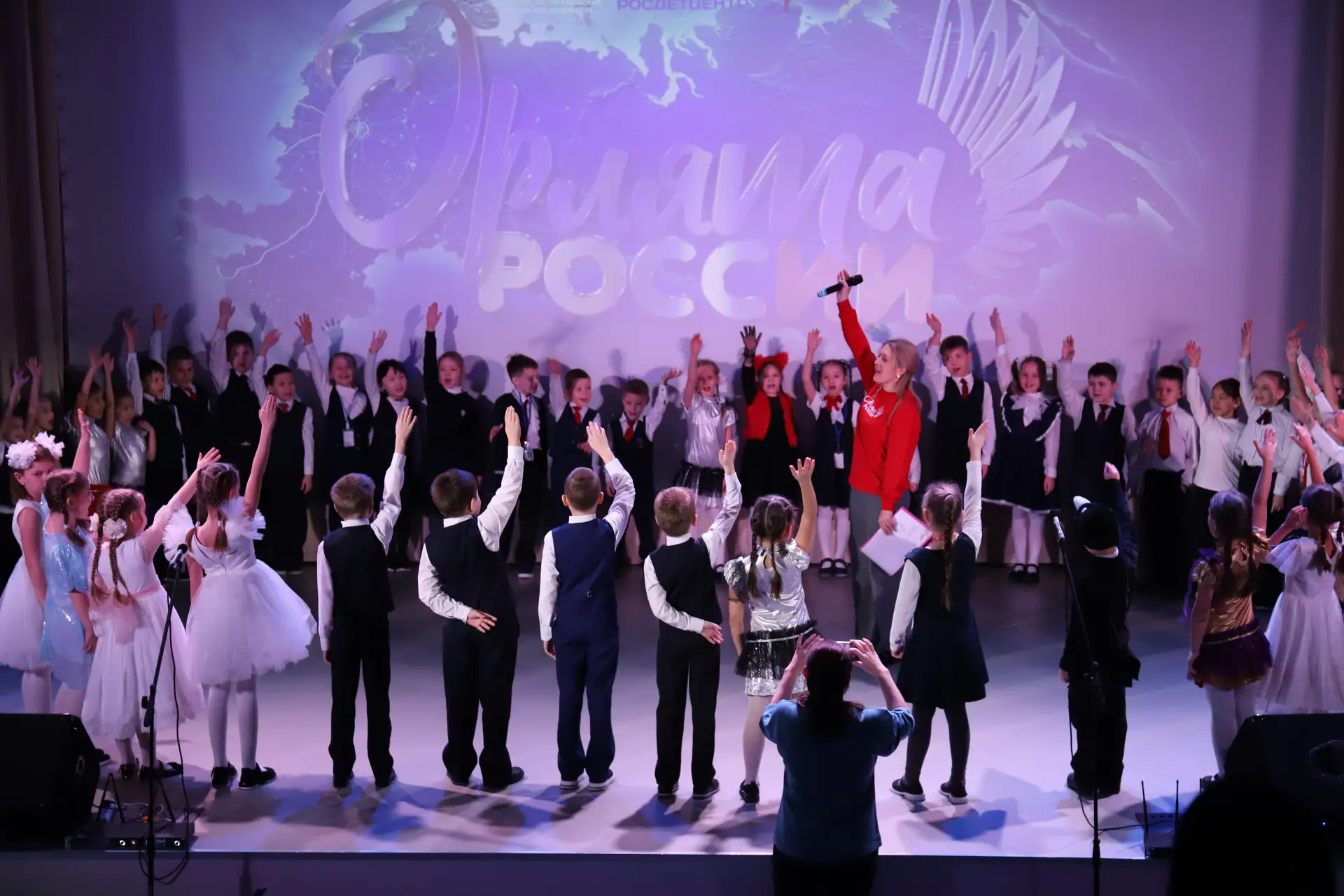 Настоящим орлятам не страшны никакие морозы! 🇷🇺🦅 Сегодня наши первоклассники приняли участие в торже