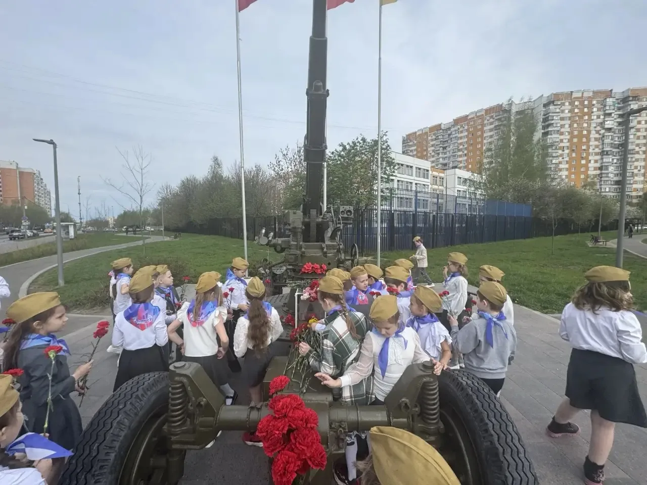Мы помним! Мы гордимся!  Учащиеся школы №1544 приняли участие в городском образовательном проекте «М