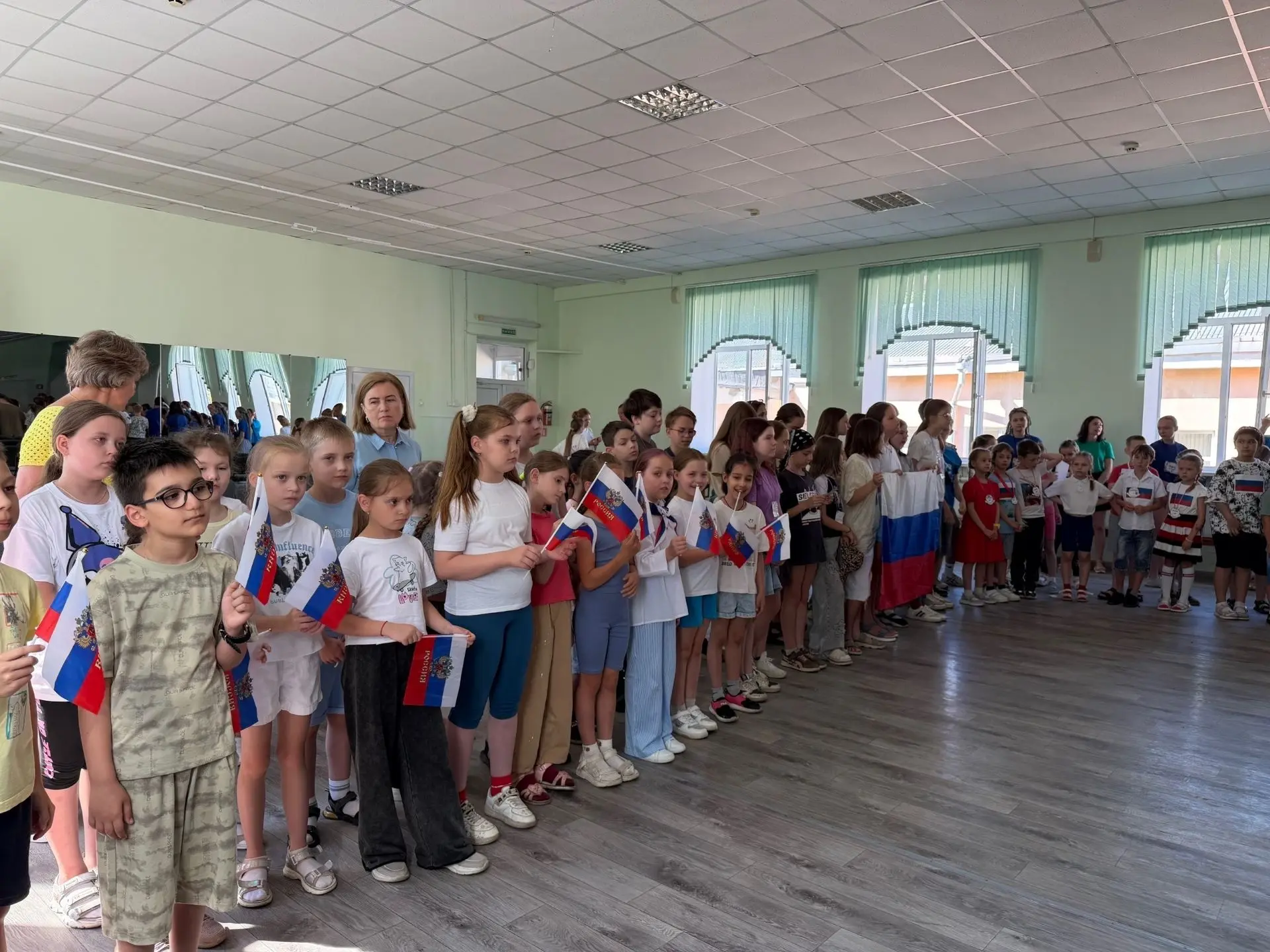 🇷🇺 11 ИЮНЯ – ДЕНЬ ПАТРИОТА В «ДЕТСКОЙ РЕСПУБЛИКЕ»

🛡️ Патриот – это не тот, кто громко кричит о л