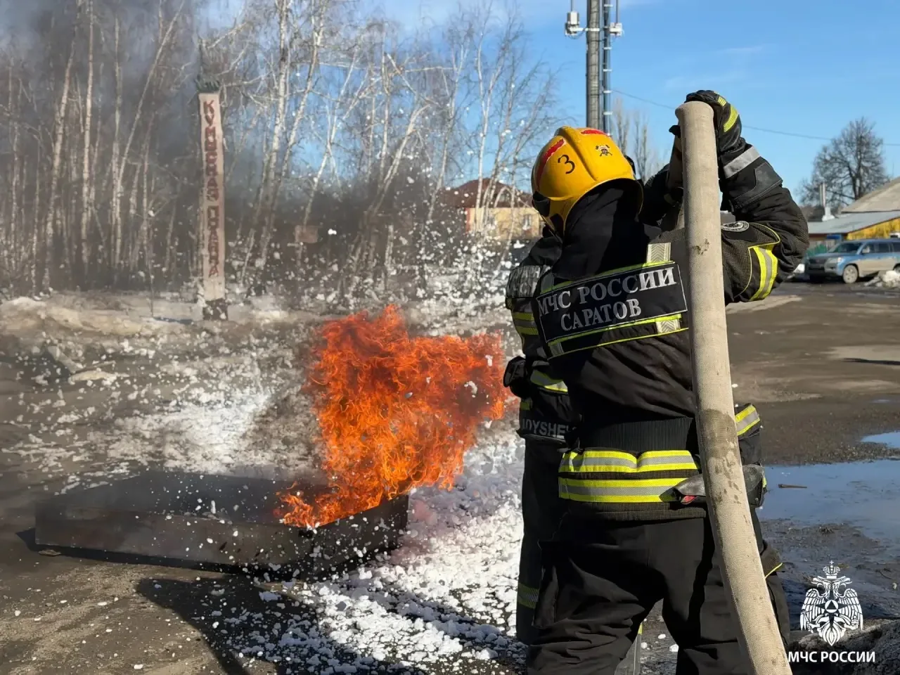 В Саратовской области за прошедшие сутки

произошло 10 пожаров, из них 8 раз горел мусор и сухая рас