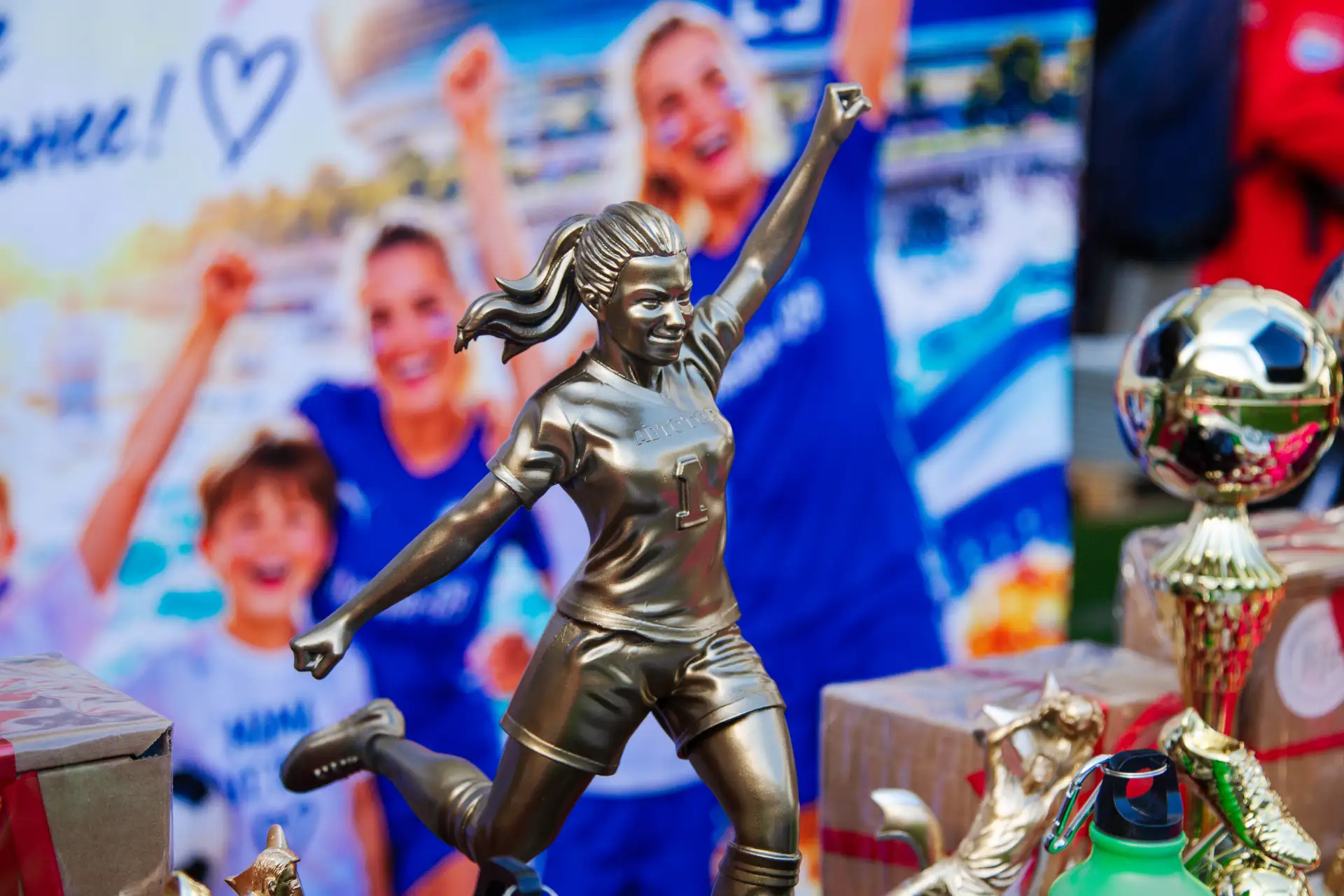 ⚽ 27 сентября на Ростех Арене прошёл международный турнир «Футбольные мамы» – яркий сем...