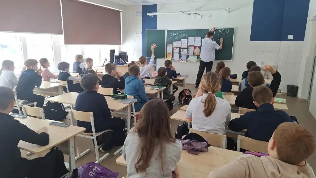 В рамках реализации трека "Орлёнок Спортмен" Всероссийского проекта "Орлята России" в 4 к классе про