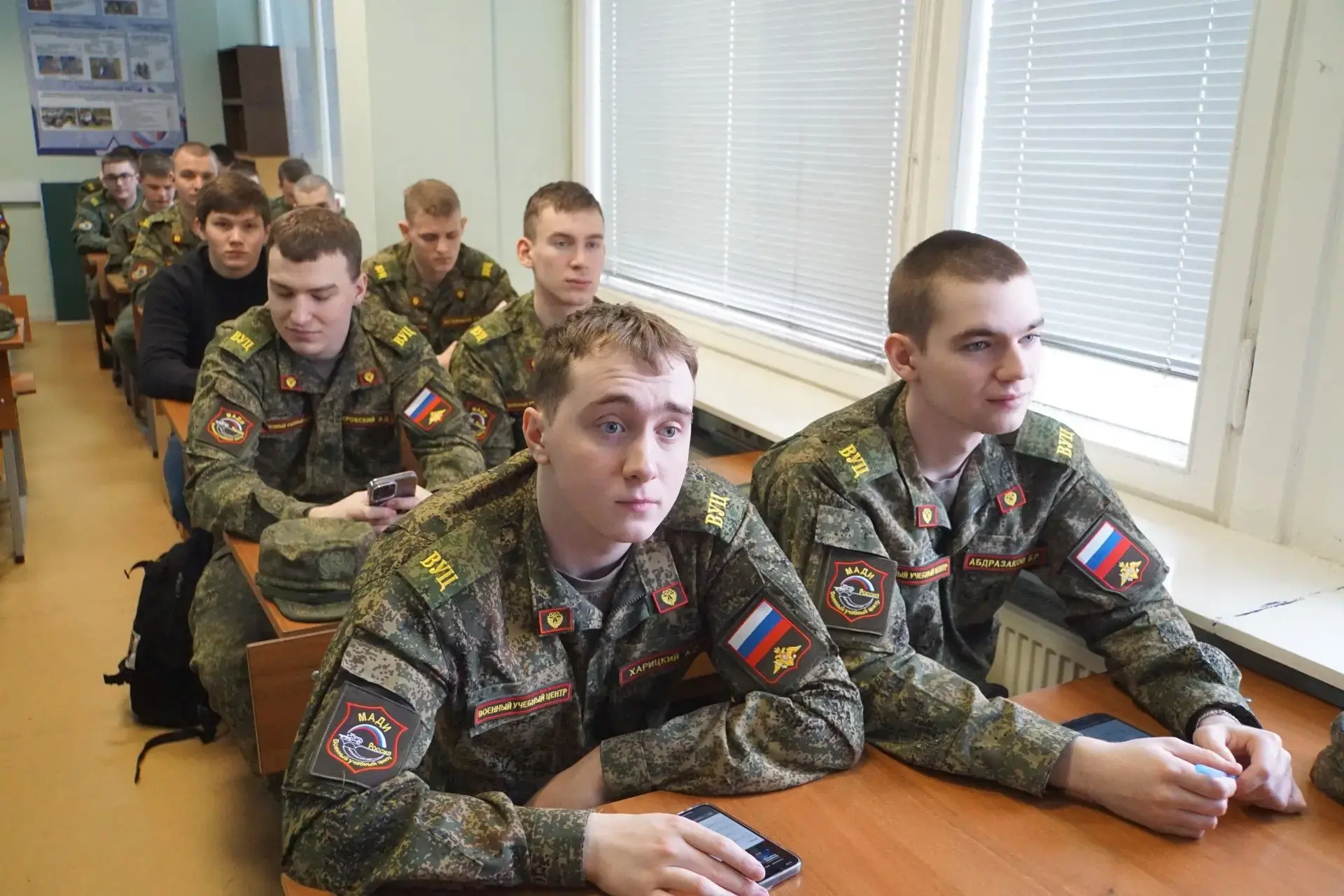 🚀 Студенты МАДИ приняли участие во Всероссийском космическом диктанте «Кадры для космоса»  🌌 Студент