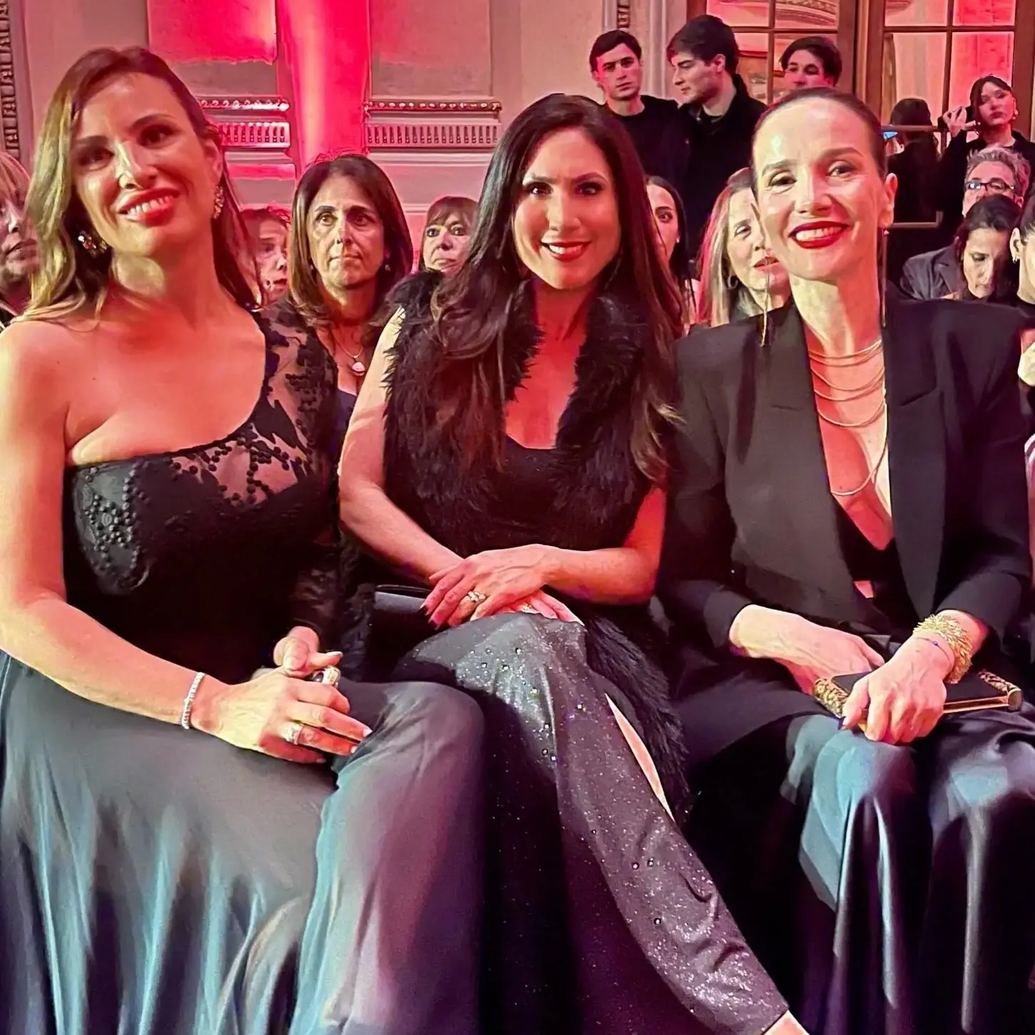 Наталия Орейро на показе мод 💃🎉 Ренато Папиччио в отеле Sofitel Carrasco (Уругвай, Мо...