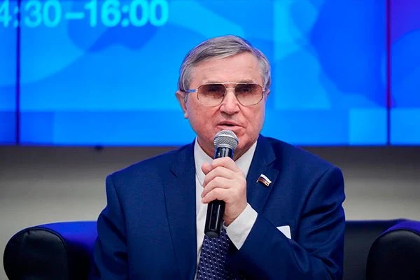 ❗️Новый закон об обязательной трехлетней отработке стал главной причиной недобора в рос...
