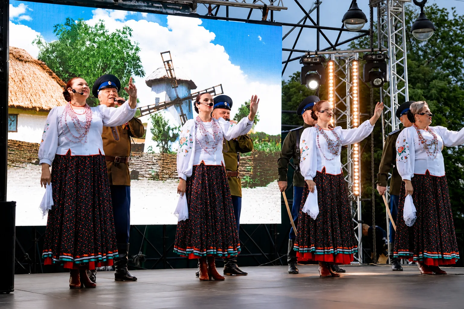 🌿 СЕГОДНЯ — ЗАКРЫТИЕ ПРОЕКТА «ЛЕТО В ПАРКЕ»! 🌿