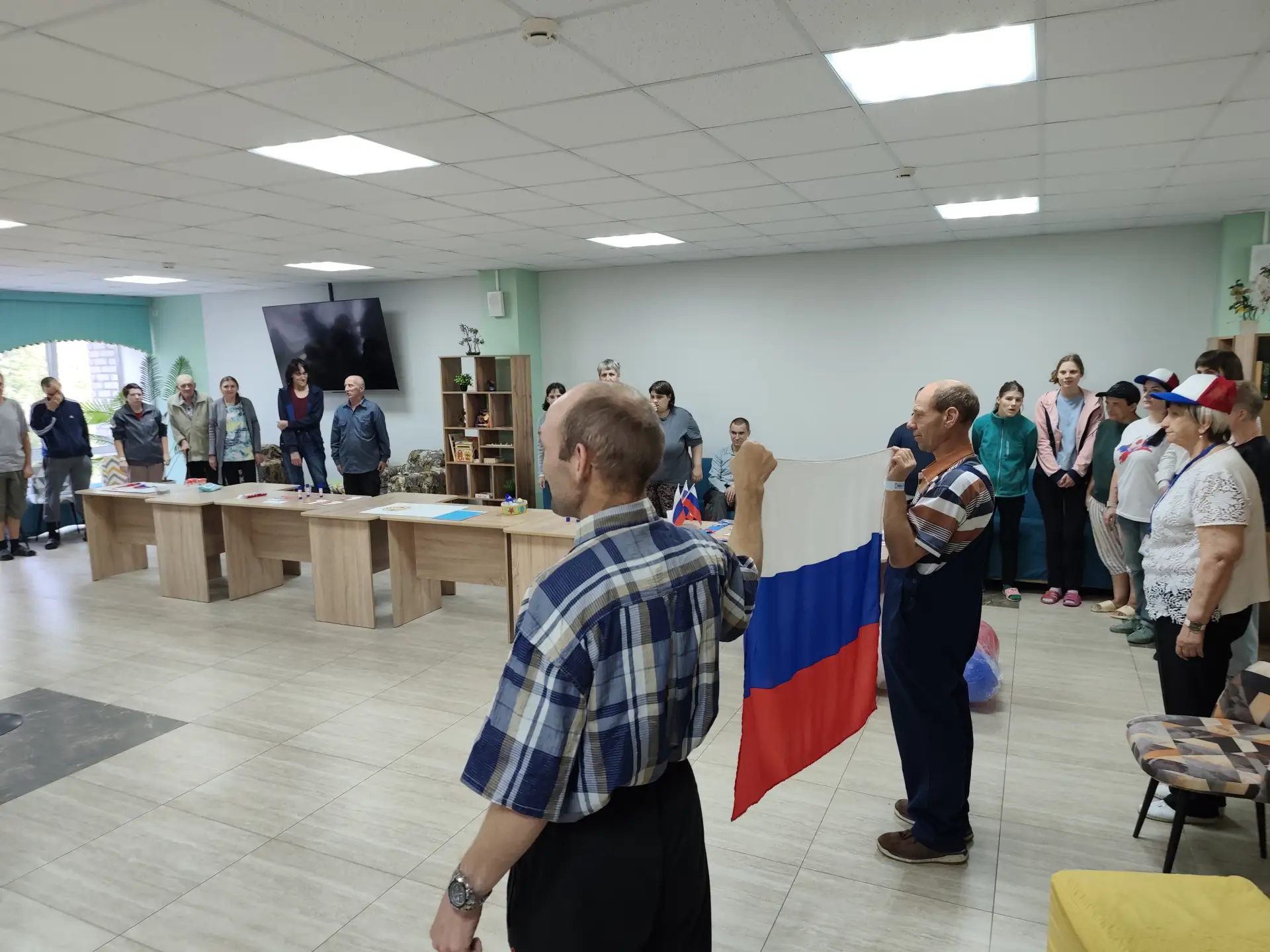 22 августа вся страна отмечает День Государственного флага Российской Федерации. В чест...