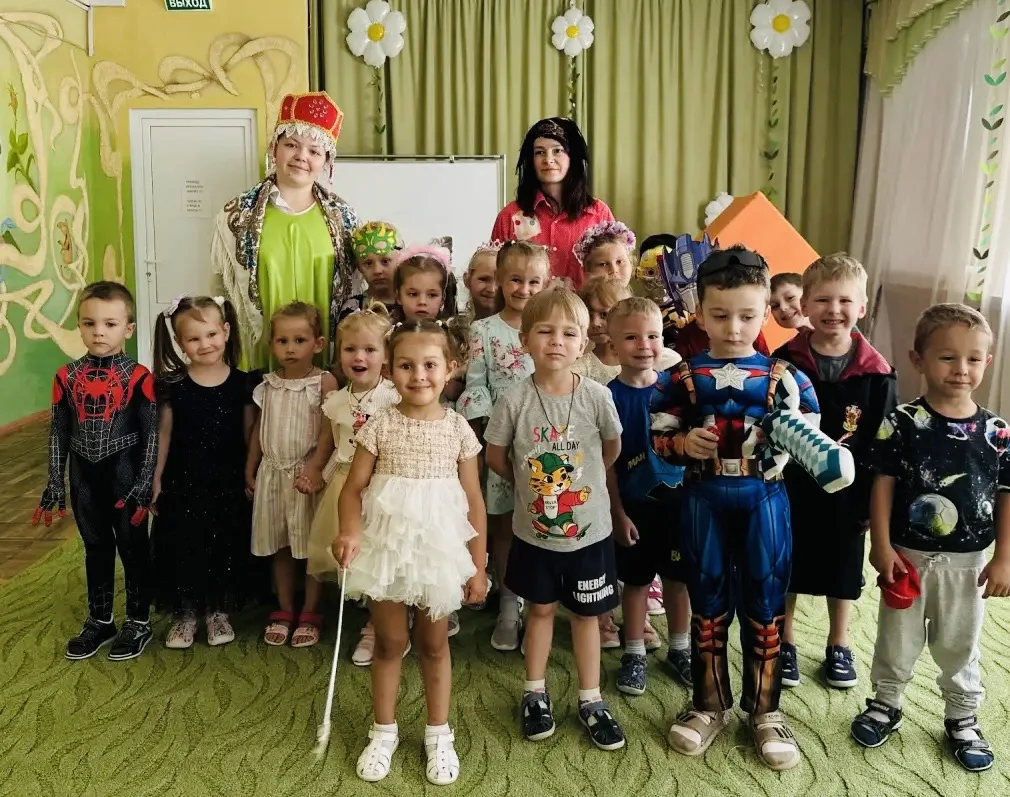 В гостях у Бабы Яги»: сказочный праздник удался на славу! 🎉

Сегодня в нашем детском саду прошёл гр