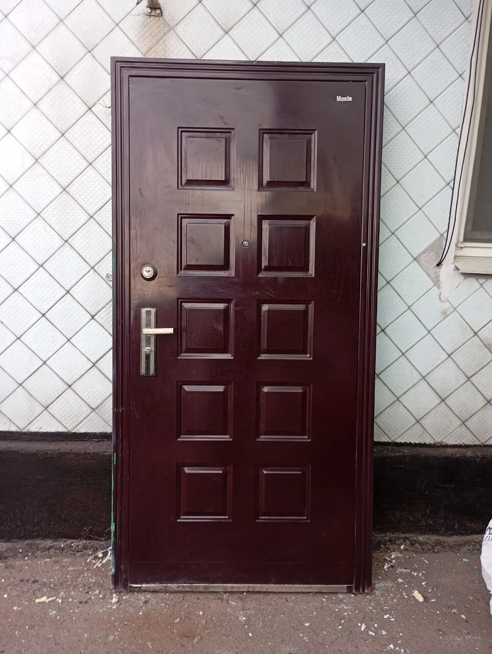 Продам металлическую утепленную дверь б/у, Макеевка, 8000 рублей