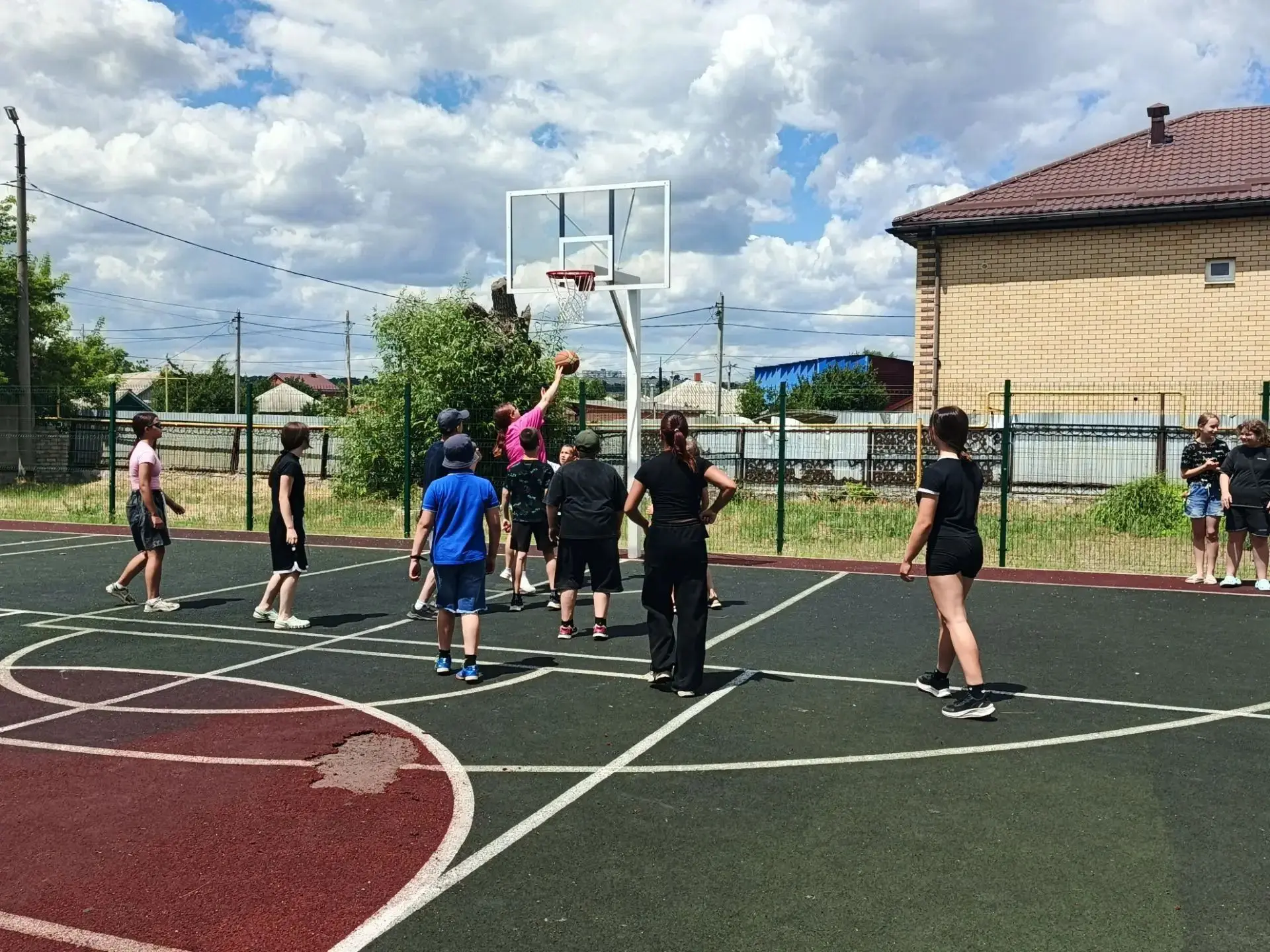 ⛹️Сегодня прошла товарищеская встреча по баскетболу между отделением гребли на байдарках и каноэ  и 